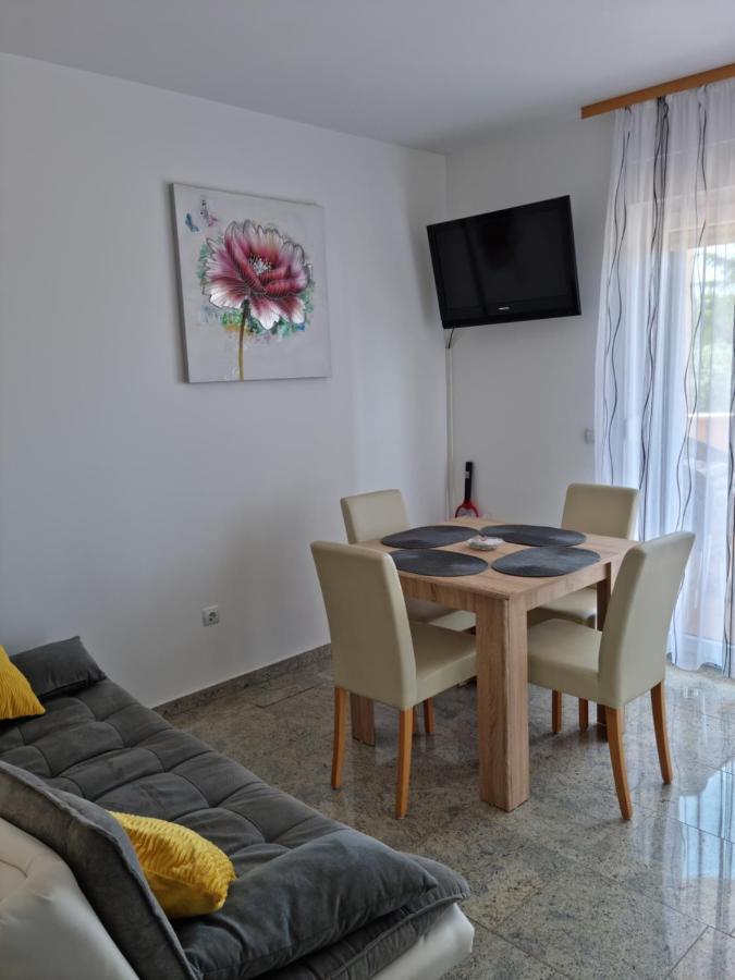 Appartments D&D Peroj Extérieur photo