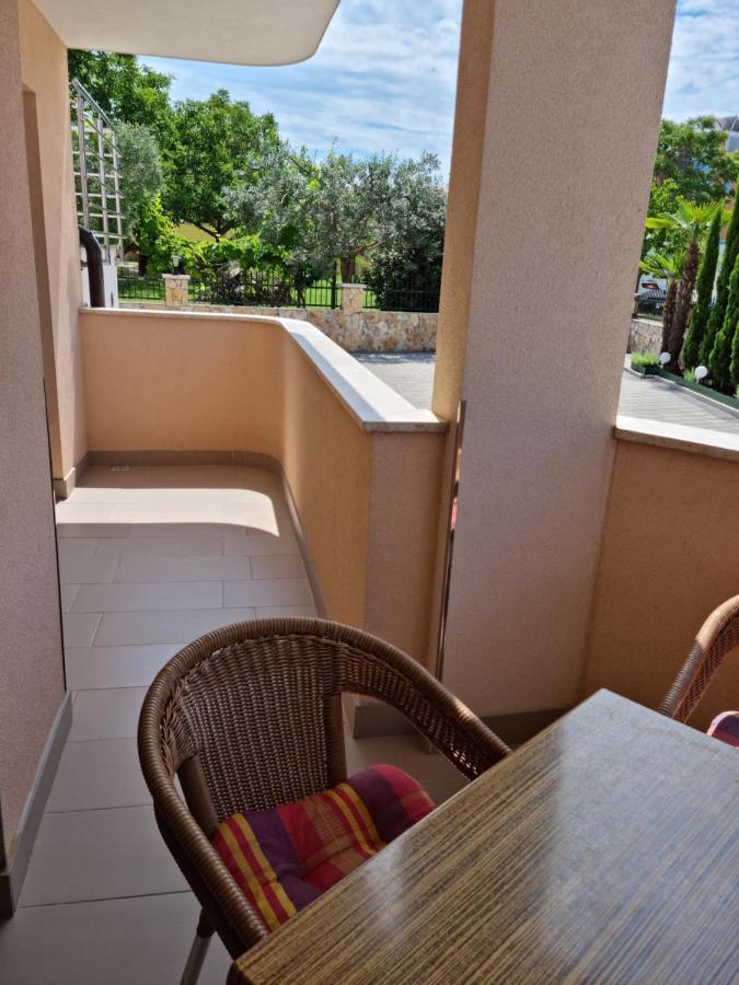 Appartments D&D Peroj Extérieur photo